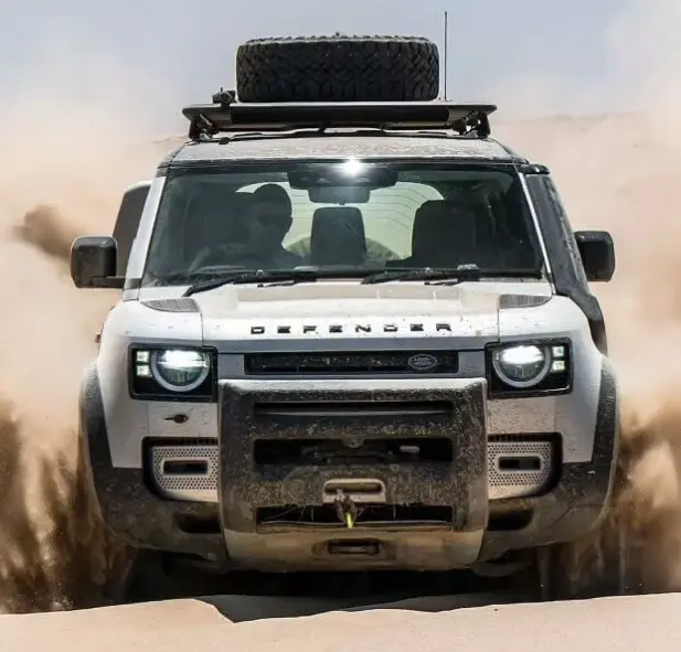 <span>Land Rover Kyiv Airport</span> Official Land Rover dealer in Kyiv